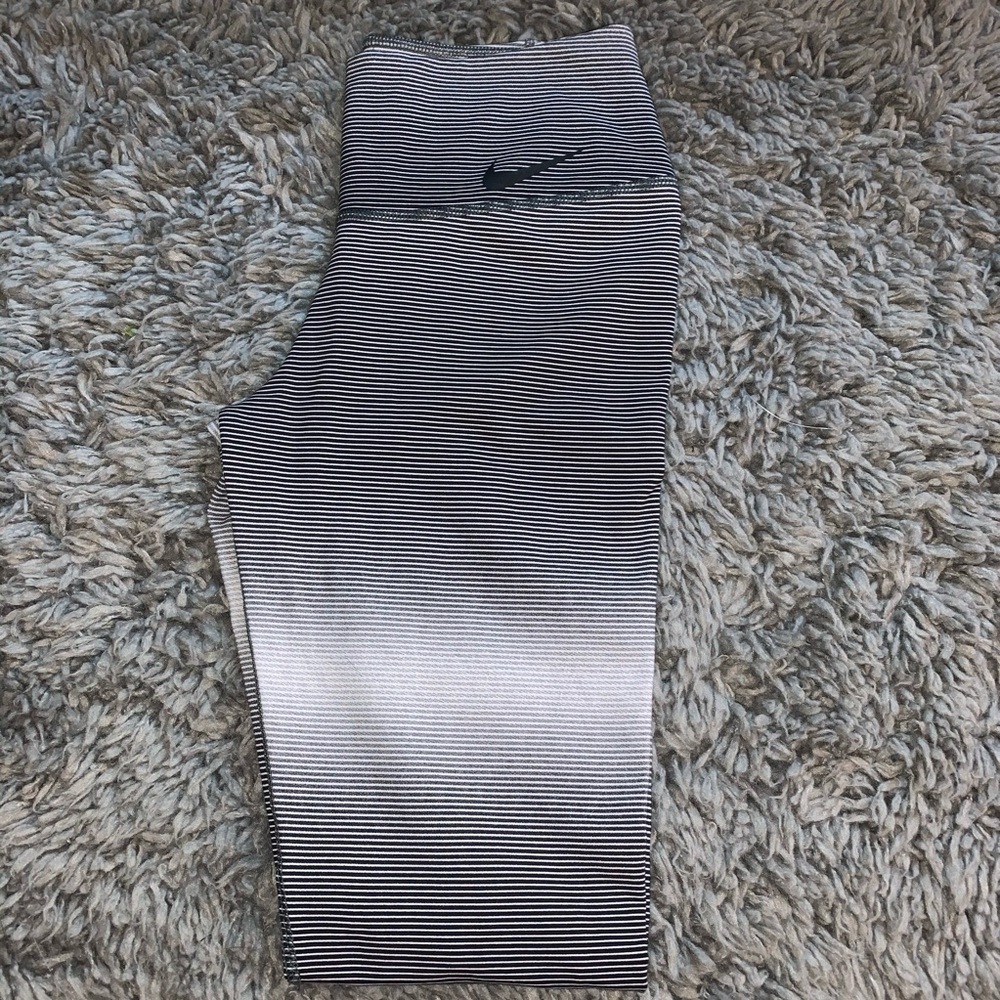 Nike Legend Horizon Leggings Size XS
